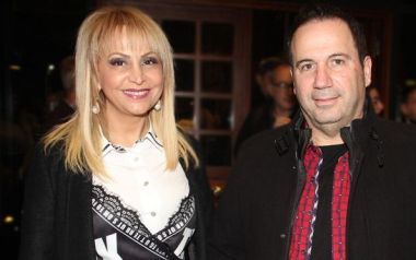 Δεν ήξερε σε ποιον ανήκει το κομμωτήριο της: Η κατάθεση της Τέτας Καμπουρέλη για το ριφιφί