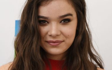 Hailee Steinfeld - Most Girls