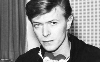 Με ποιο τραγούδι θα παρουσιάζατε τον David Bowie στα παιδιά σας;
