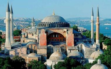 Συγκλονιστικό άρθρο Washington Post: Η απόφαση για την Αγία Σοφία πλήττει την καρδιά του πολιτισμού