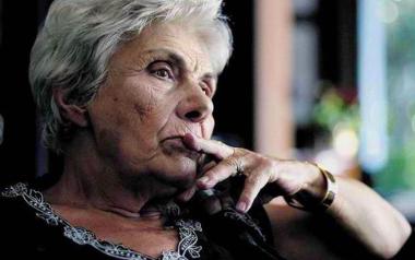 Κική Δημουλά: Ποίημα είναι ένα ''σήμερα''. Ένα ''σήμερα'', που ελπίζει ότι θα είναι κι ένα ''αύριο''...