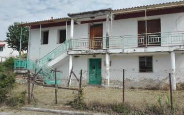 Η Ελλάδα θα καταντήσει σαν τα χωριά της, θα ερημώσει από τους Έλληνες