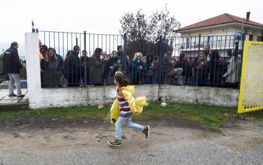 Τα προσφυγόπουλα πρέπει να αφομοιωθούν από τα σχολεία μας