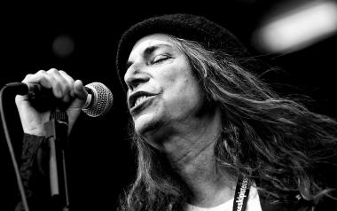 Είναι η Patti Smith η πιο ροκ εν ζωή τραγουδίστρια; 