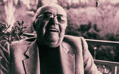 Αλέκος Σακελλάριος: Την ιστορία αυτή τη μετέφερα σε μια ταινία μου, που λεγόταν  ''Το ξύλο βγήκε από τον Παράδεισο''.