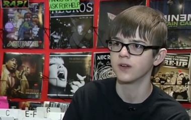 Αυτό το δεκαεξάχρονο παιδάκι έχει "δική του" δισκογραφική εταιρεία.. 