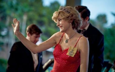 Η αγαπημένη δεκαετία του '80 μέσα από τα τραγούδια της σειράς The Crown