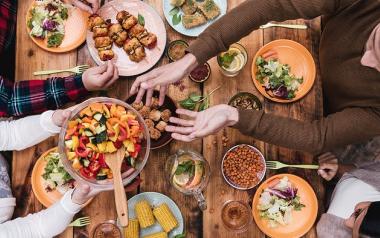 Αυξημένο ουρικό οξύ: Τι επιτρέπεται να τρώμε και τι απαγορεύεται