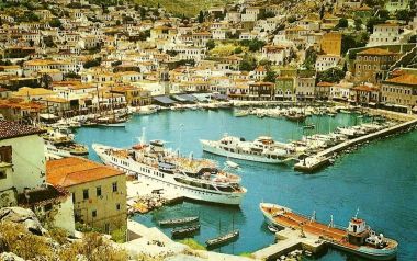 Μία νοσταλγική καλοκαιρινή βόλτα στα νησιά της Ελλάδας του '70...