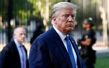 Ε ναι το τέλος του κόσμου πλησιάζει.... αν πιστέψουμε ότι ο όχλος εξαπατά και νικάει 