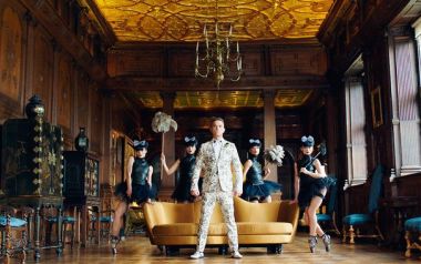 Party Like A Russian - Robbie Williams
