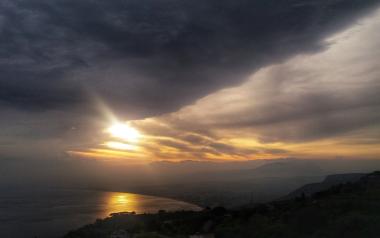 Οδυσσέας Ελύτης: Γαλήνη σαν της Κυριακής