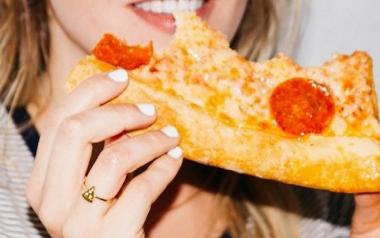 6 τροφές που πρέπει πάση θυσία να αποφεύγουμε το βράδυ