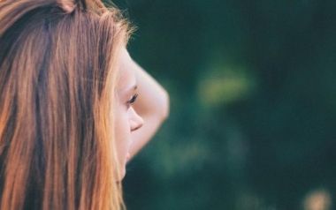 Για σένα που νίκησες την κατάθλιψη: Αγκάλιασε τον εαυτό και συμπόνεσε τον σήμερα...