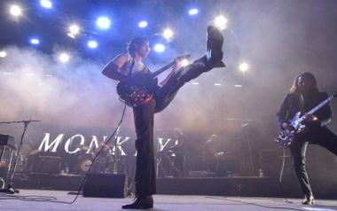 Εντυπωσίασαν χθες οι Arctic Monkeys στο κατάμεστο Terra Vibe park 