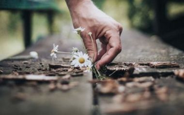 Επιδείνωση των συμπτωμάτων της κατάθλιψης τη Άνοιξη