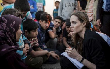 Η Angelina Jolie επισκέφθηκε τη Μοσούλη στο βόρειο Ιράκ