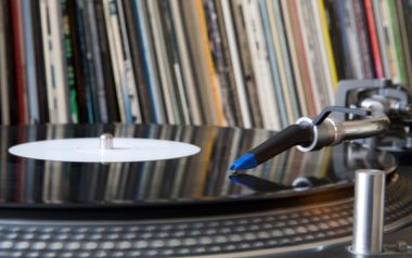 Είμαστε στην ίδια μοίρα με τον Guardian? δυστυχώς, καμία σχέση