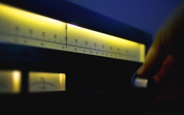 Βραδινή παρέα με 12 τραγούδια από Πετρίδη-Ζουγρή