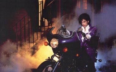 Το ‘Purple Rain’ επιστρέφει στους κινηματογράφους της Αμερικής....