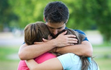 Η ανατροφή ενός παιδιού σου δίνει περισσότερη αγάπη από όση η καρδιά σου μπορεί να αντέξει