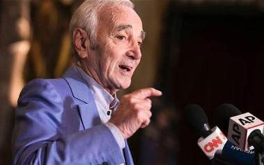 10 τραγούδια του Charles Aznavour, ήταν ο Γάλλος Frank Sinatra