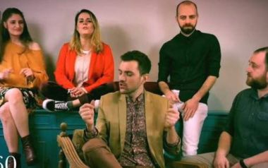 Τα ωραιότερα ελληνικά τραγούδια των τελευταίων 100 ετών, σε ένα βίντεο 