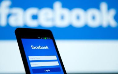 Facebook: Έχουν υποκλαπεί δεδομένα 2,2 δις χρηστών