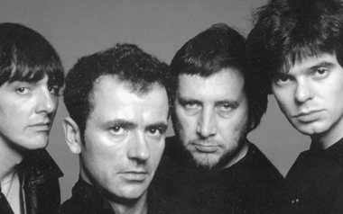 Πόσο εύκολα προδίδουν μερικοί αυτά που αγάπησαν, Nice 'N' Sleasy-Stranglers