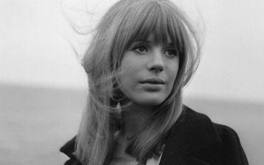 Μπράβο, βγήκε από το νοσοκομείο η Marianne Faithfull μετά από 22 μέρες