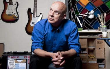 Συνέντευξη του Brian Eno, μιλάει για Bowie, Kanye, χωρίς Βαρουφάκη...