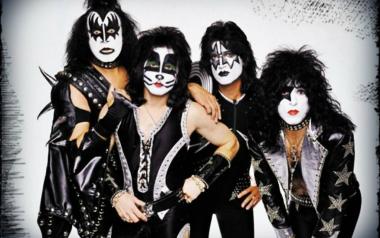 Υπουργείο βιτρίνα με μόνιμα άσχετο με το αντικείμενο υπουργό