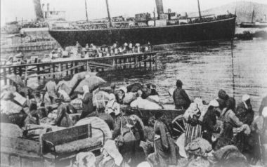 Ένα χαμένο άγνωστο φιλμ: Πρόσφυγες του 1922 στη Σμύρνη