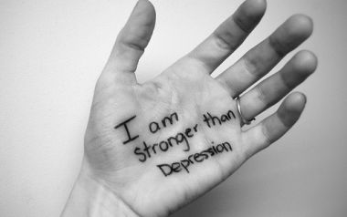 7 ανέξοδοι τρόποι για να νικήσετε την κατάθλιψη