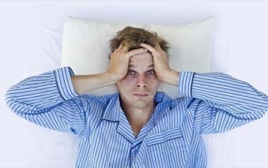 Μαστίζει η αϋπνία στους νέους ανθρώπους σύμφωνα με νέα έρευνα