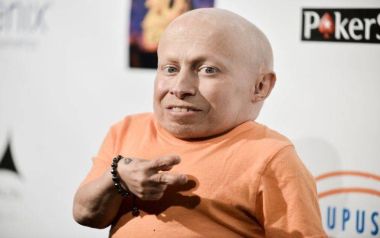 Πέθανε 49 ετών ο Verne Troyer, ο «Mini-Me» των ταινιών «Austin Powers»