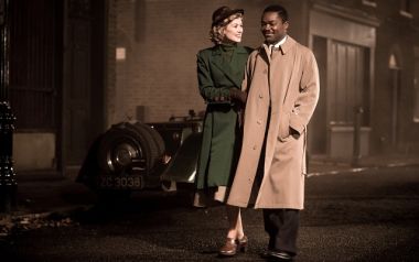 Κριτική για το «Ένα Ενωμένο Βασίλειο/A United Kingdom»