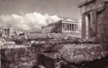 Αθήνα-Νάνα Μούσχουρη
