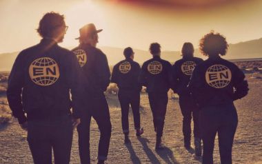 Είναι κλεμμένο το Everything Now των Arcade Fire;