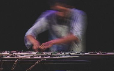 Το Borderline Festival έρχεται σε διάφορους χώρους εντός και εκτός της Στέγης
