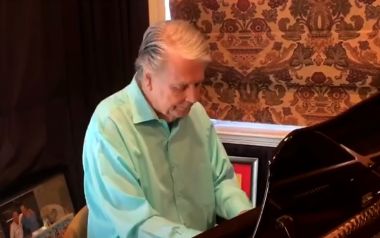 Οι Brian Wilson, Mike Love των Beach Boys σε απομόνωση θυμούνται 'τις καλές μέρες'