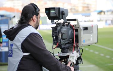 Πρόβλημα με τα τηλεοπτικά στην super league