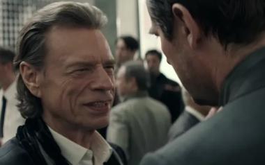 Ο Mick Jagger επιστρέφει στην υποκριτική μετά από 20 χρόνια, ως ένας μοχθηρός έμπορος τέχνης