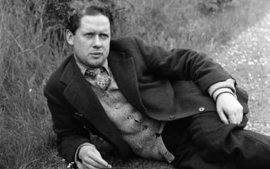 Ξαπλωμένοι στην αμμουδιά - Ντύλαν Τόμας