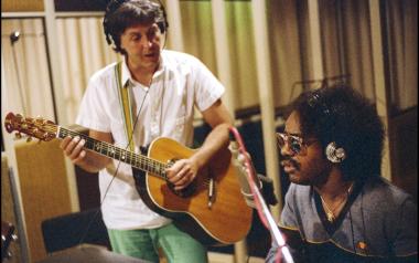 Ebony and Ivory (1982) | Paul McCartney & Stevie Wonder