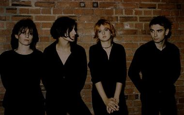 Ομοιότητες: Elastica/Stranglers