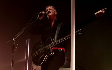 Queens of the Stone Age - Goodbye Yellow Brick Road