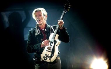 Κυκλοφορεί ξανά σε βινύλιο τον Απρίλιο το Aladdin Sane του David Bowie