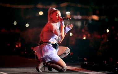 H Ariana Grande τραγούδησε Marvin Gaye στο Coachella
