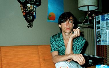 Από το avant-garde στο new wave (1977-1979)